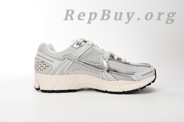 Nike Zoom Vomero 5 Photon Dust Metallic Silver FD0884-025 - Image 2