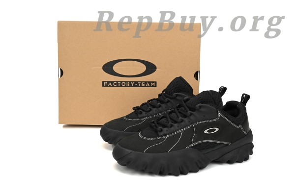 Oakley Factory Team Chop Saw Brain Dead replica, high quality Oakley Chop Saw copy, best Oakley Brain Dead knockoff, premium replica Oakley shoes, 1:1 Oakley BDP23S00003073BK01 clone