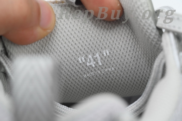 Off White Be Right Back Sneakers, Military White Gray OMIA295F24 FAB00 10606, high quality replica sneakers, best Off White reps, 1:1 Off White shoes, top replica sneakers, Off White knockoffs, premium fake sneakers, Off White dupes, designer replica shoes