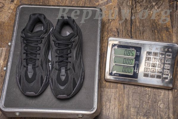 Top Version adidas Yeezy Boost 700 V2 Vanta FU6684 - 图片 26