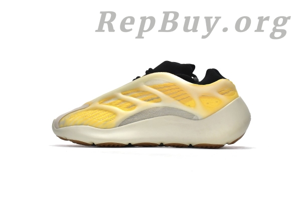 Top Version adidas Yeezy 700 V3 Mono Safflower HP5425