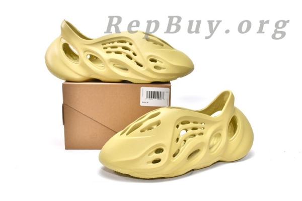 Top Version adidas Yeezy Foam Runner Sulfur GV6775 - 图片 12