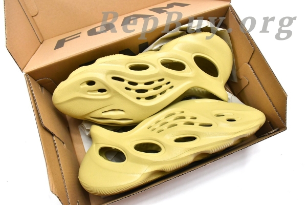Top Version adidas Yeezy Foam Runner Sulfur GV6775 - 图片 14