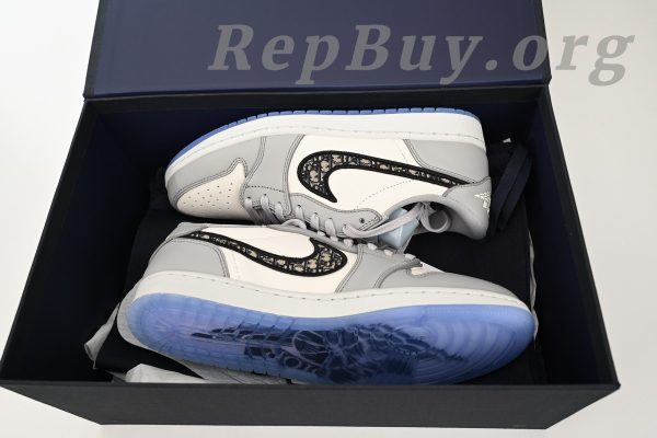 Top Version Air Jordan 1 Retro Low Dior CN8608-002 - Image 15