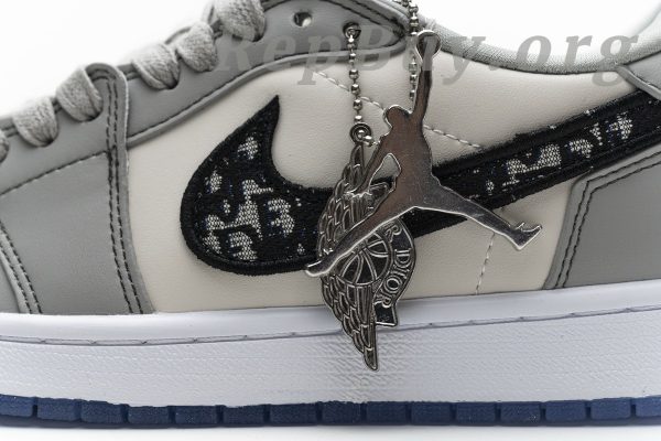 Top Version Air Jordan 1 Retro Low Dior CN8608-002 - Image 11