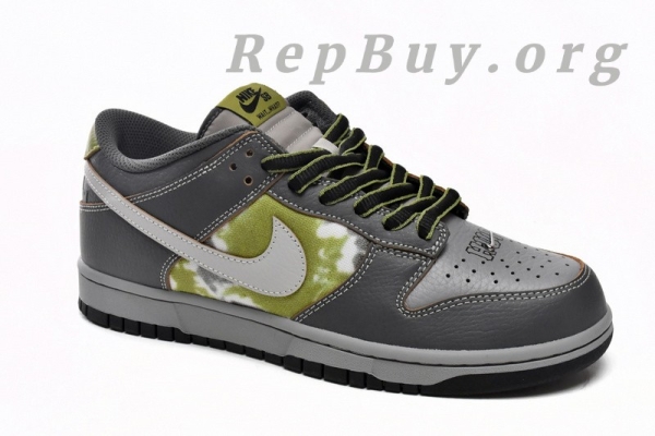 Top Version HUF x Nike Dunk Low SB Friends and Family FD8775-002 - Image 4