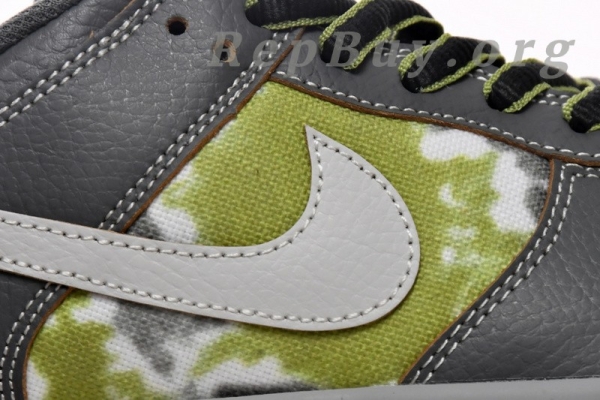 Top Version HUF x Nike Dunk Low SB Friends and Family FD8775-002 - Image 11