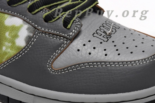 Top Version HUF x Nike Dunk Low SB Friends and Family FD8775-002 - Image 10