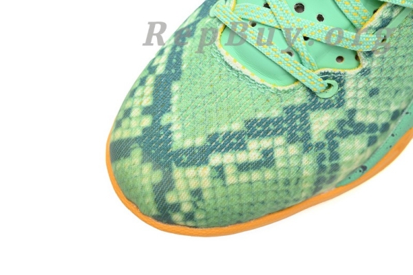 Top Version Nike Kobe 8, High Quality Replica Kobe 8, Best Copy Kobe 8 System, Green Glow Laser Orange 555035-304, Premium Replica Basketball Shoes, Fake Nike Kobe 8, Exact Copy Kobe 8, Unauthorized Nike Kobe Shoes, Perfect Replica Sneakers, Kobe 8 System Knockoff
