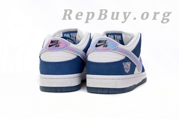 Top Version Nike SB Dunk Low Born x Raised One Block At A Time FN7819-400 - Image 4