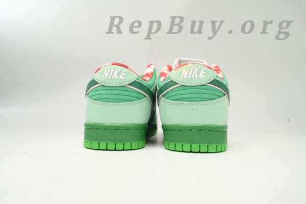 Top Version Nike SB Dunk Low Concepts Seaweed Green Lobster BV1310-303, high quality replica Nike SB Dunk, best copy Nike shoes, premium rep sneakers, 1:1 replica Nike Dunk Low, exact copy Nike Lobster, flawless fake Nike SB, perfect clone Nike sneakers, AAA quality replica shoes, unbeatable imitation Nike Dunk