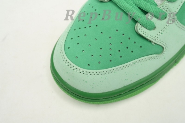 Top Version Nike SB Dunk Low Concepts Seaweed Green Lobster BV1310-303, high quality replica Nike SB Dunk, best copy Nike shoes, premium rep sneakers, 1:1 replica Nike Dunk Low, exact copy Nike Lobster, flawless fake Nike SB, perfect clone Nike sneakers, AAA quality replica shoes, unbeatable imitation Nike Dunk