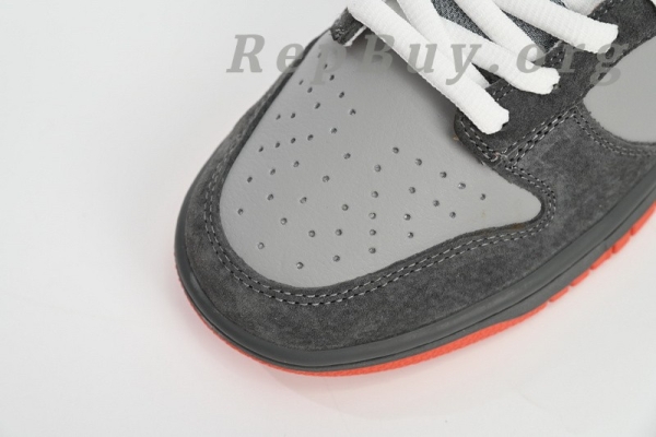 Top Version Nike SB Dunk Low Staple NYC Pigeon 304292-011 - Image 6