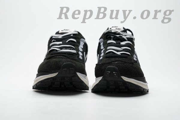 Top Version Nike Vaporwaffle sacai Black White CI9928-001 - 图片 3