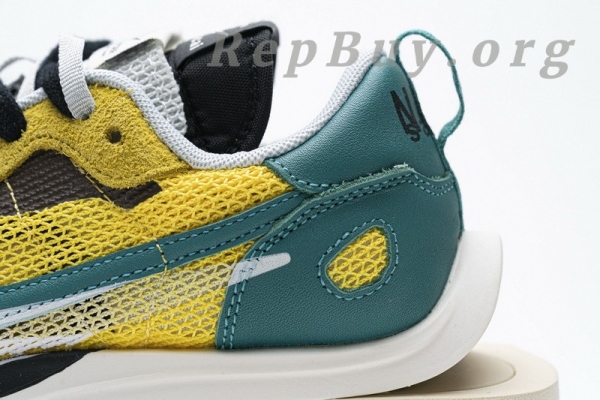 Top Version Nike Vaporwaffle sacai Tour Yellow Stadium Green CV1363-700 - Image 4