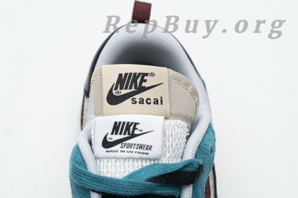 Top Version Nike Vaporwaffle sacai Villain Red Neptune Green CI9928-301 - Image 15