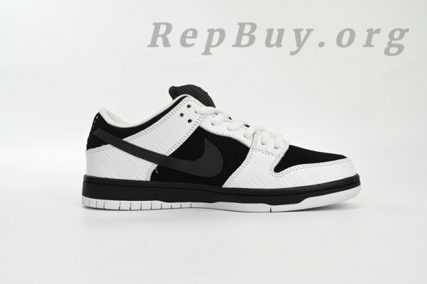 Top Version TIGHTBOOTH x Nike SB Dunk Low Panda Co Branding FD2629-100 - Image 3