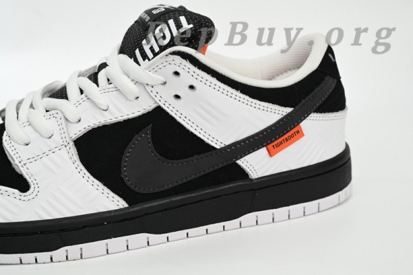 Top Version TIGHTBOOTH x Nike SB Dunk Low Panda Co Branding FD2629-100 - Image 8
