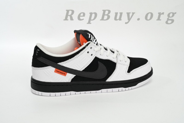 Top Version TIGHTBOOTH x Nike SB Dunk Low Panda Co Branding FD2629-100 - Image 9