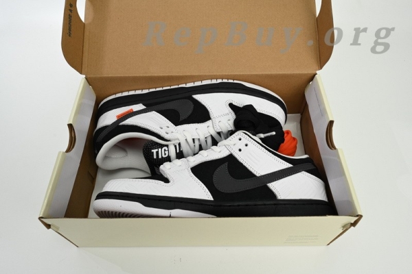 Top Version TIGHTBOOTH x Nike SB Dunk Low Panda Co Branding FD2629-100 - Image 16
