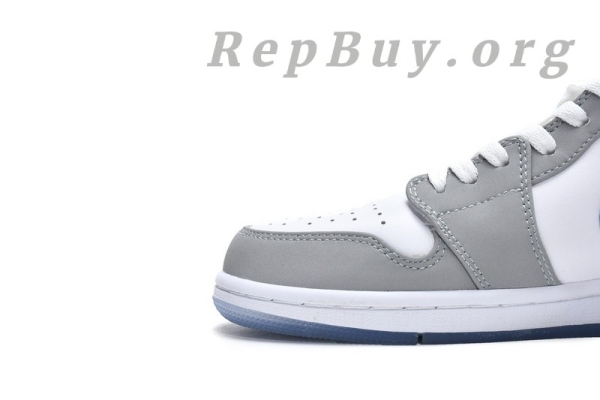 [Sale] Jordan 1 Mid Wolf Grey Aluminum (Women's) BQ6472-105 - Image 13