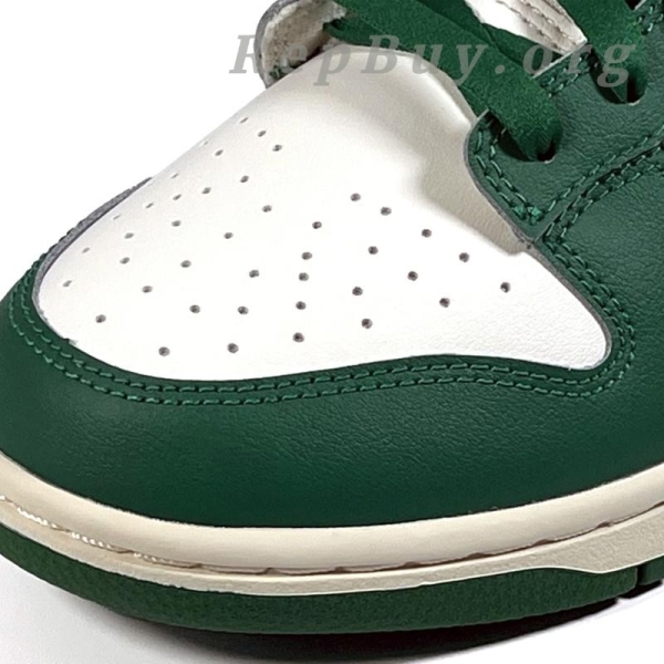 Top Version Nike Dunk Low SE Lottery Pack Malachite Green, High Quality Replica Nike Dunk, Best Replica Nike Shoes, 1:1 Copy Nike Dunk Low, Premium Fake Nike Sneakers, DR9654-100 Replica, Malachite Green Nike Dunk, Perfect Clone Nike Shoes