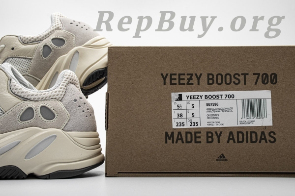 Top Version adidas Yeezy Boost 700 Analog EG7596 - 图片 18