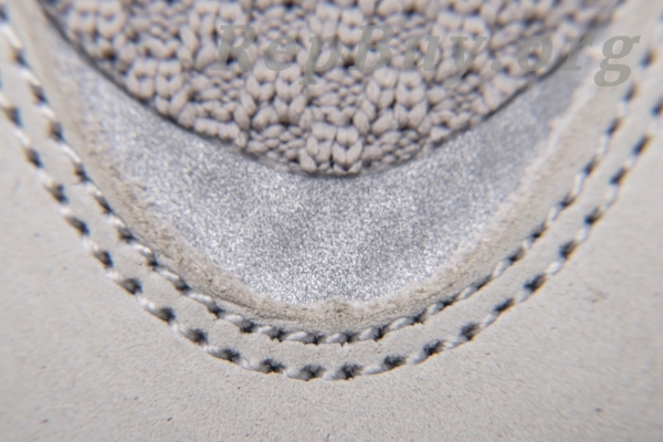 Top Version Yeezy Boost 700 V2 “Static” EF2829 - 图片 15