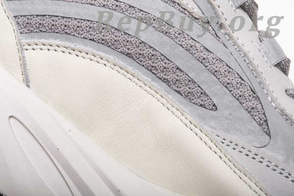 Top Version Yeezy Boost 700 V2 “Static” EF2829 - 图片 19