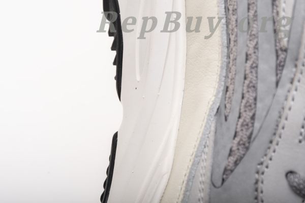 Top Version Yeezy Boost 700 V2 “Static” EF2829 - 图片 18
