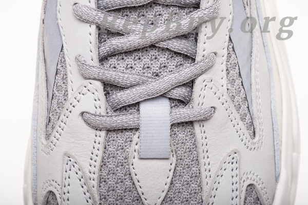 Top Version Yeezy Boost 700 V2 “Static” EF2829 - 图片 24