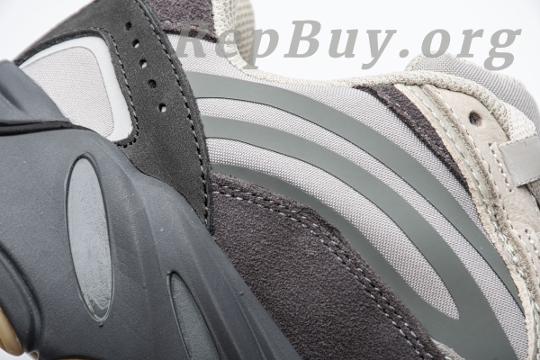 Top Version Yeezy Boost 700 V2“Tephra” FU7914 - 图片 13