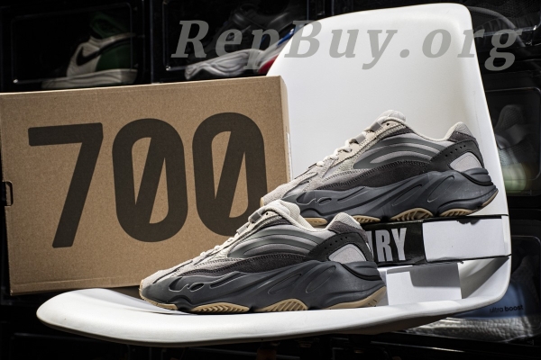 Top Version Yeezy Boost 700 V2“Tephra” FU7914 - 图片 24